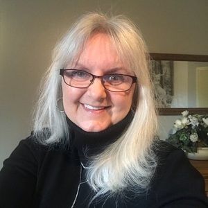 Meet your Posher, Tina